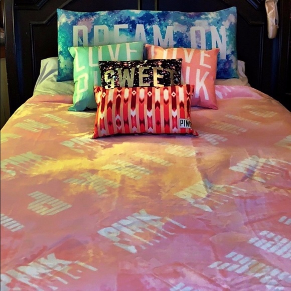 PINK Victoria's Secret Other - 💙🤍 VS PINK RARE HTF "DREAM ON" Body Pillowcase 🤍💙